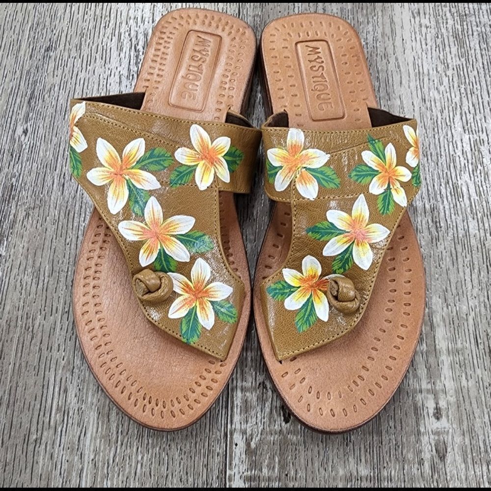 Hand Painted Flower 🌸 Flip Flops